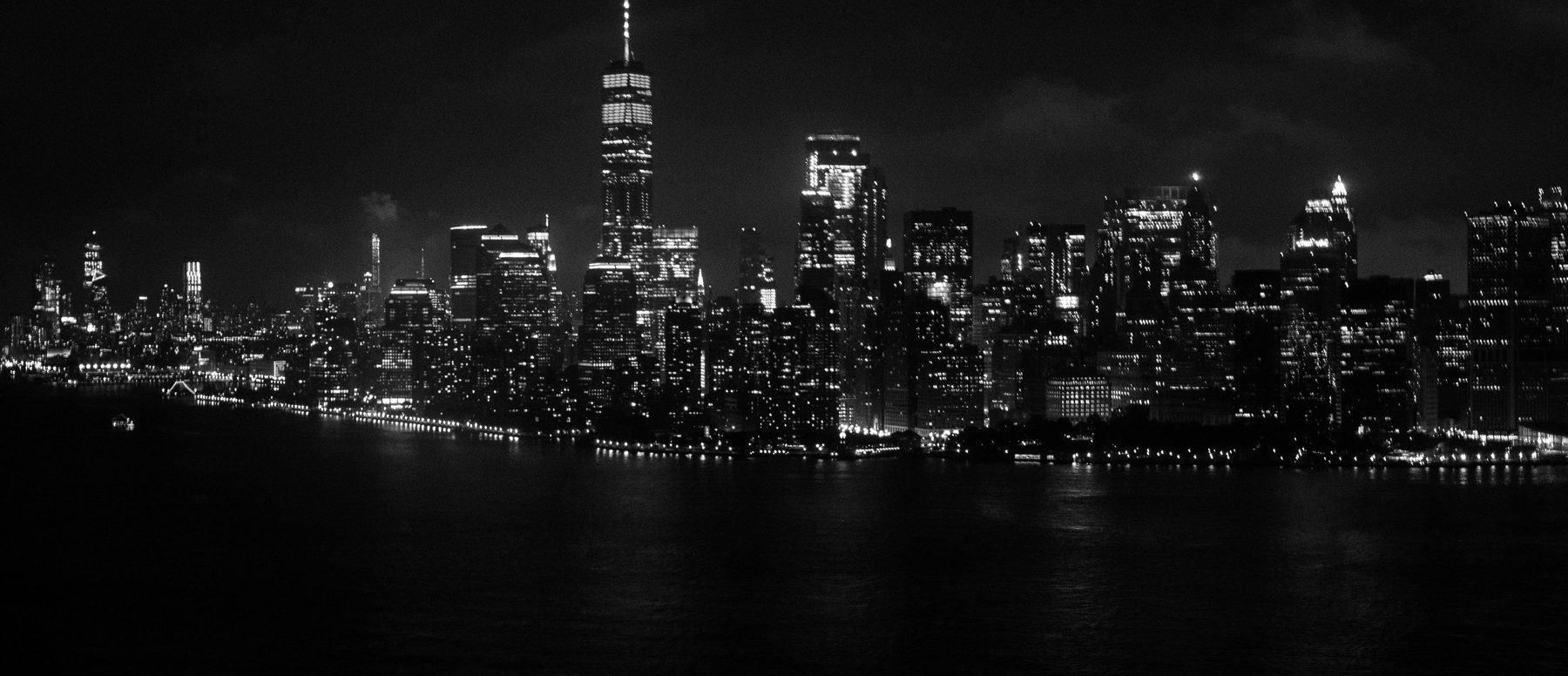 Manhattan skyline at night